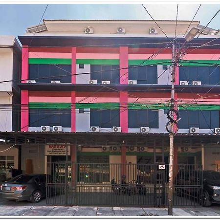 红多兹酒店-近jiexpo克马约兰2号 雅加达 外观 照片